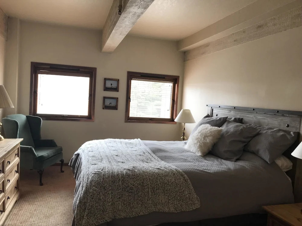 THE CHRISTOPHE 704 - 2 Br Condo