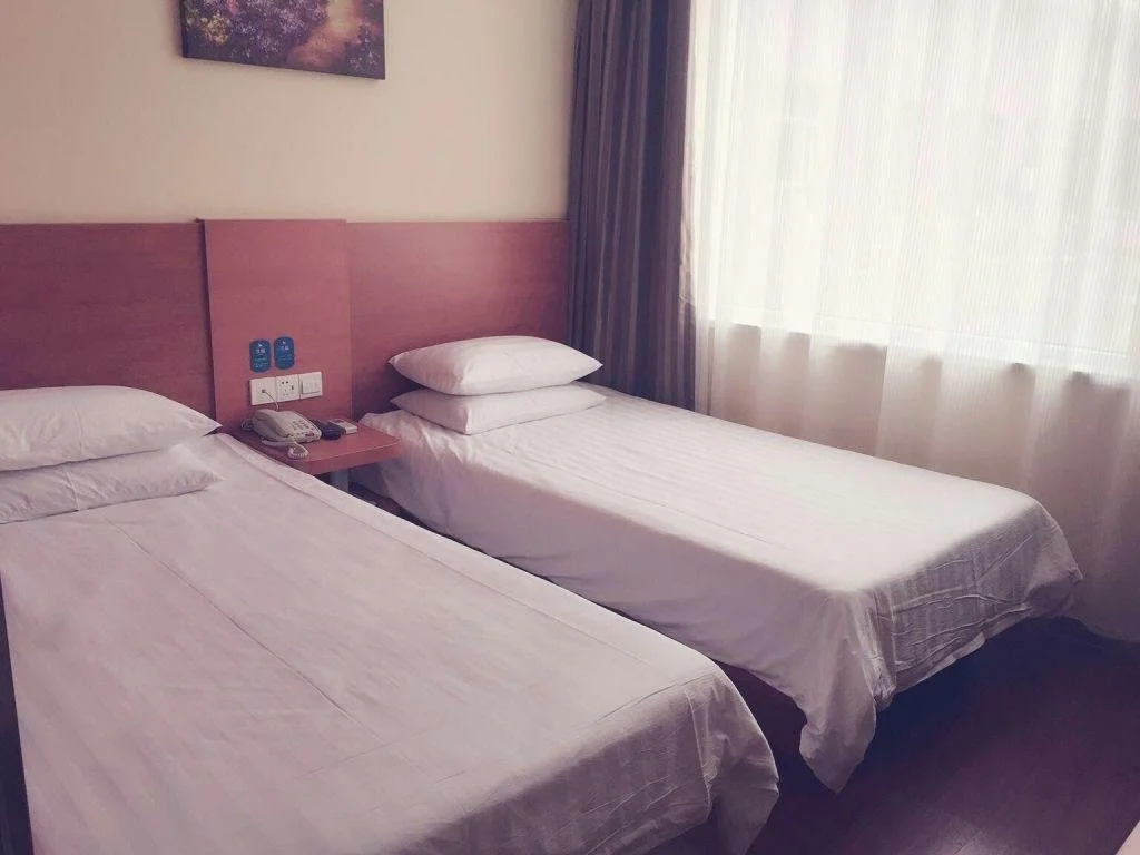 Hanting Express Xinzhou North Qiyi Road Hotel