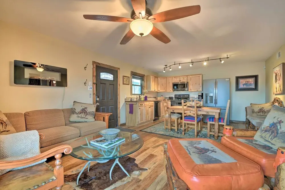 Fort Worth Apt < 5 Mi to Downtown!