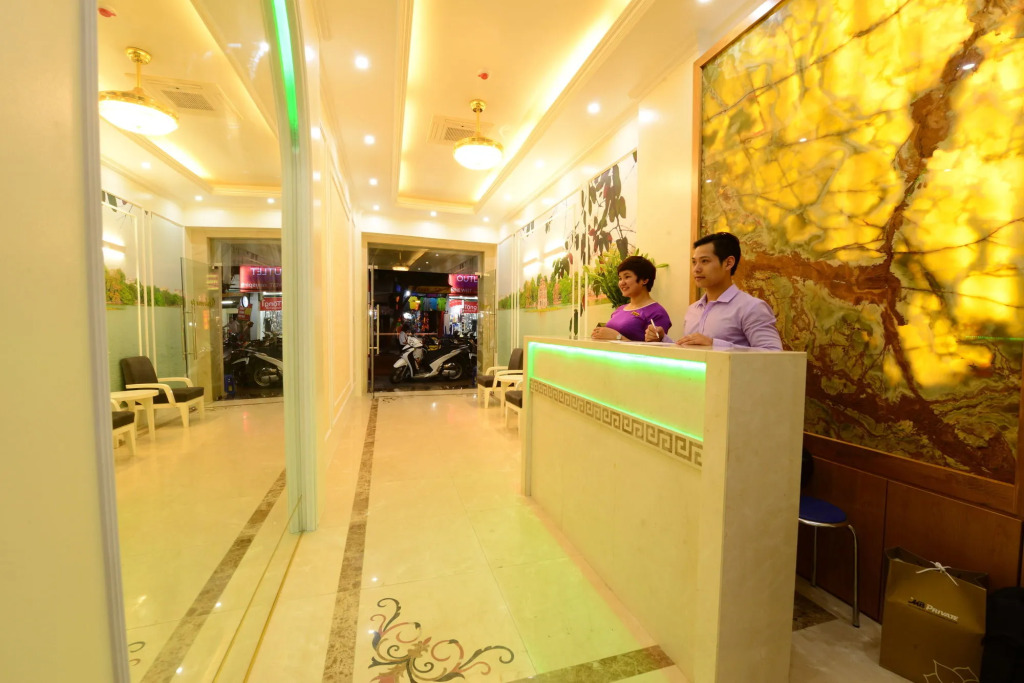 Bella Rosa Hotel & Travel