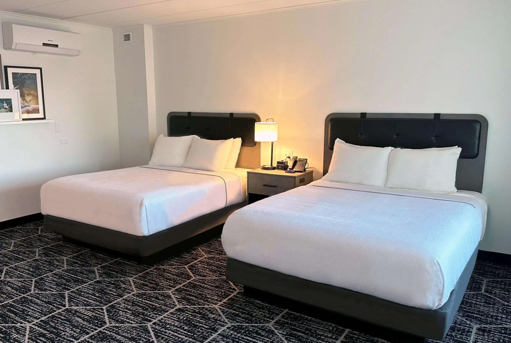 La Quinta by Wyndham Chicago OHare Airport