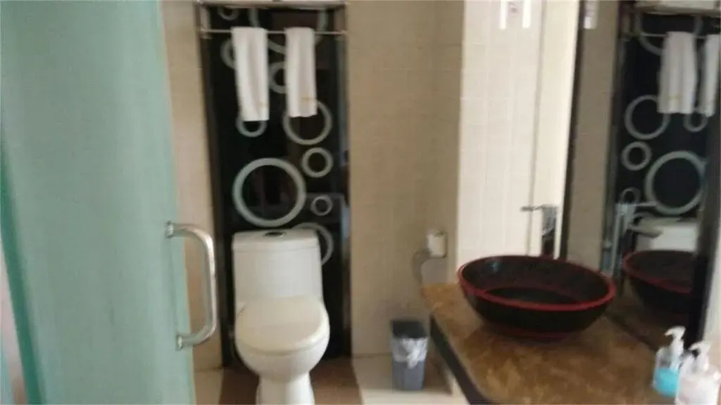 Yinxiang Business Inn