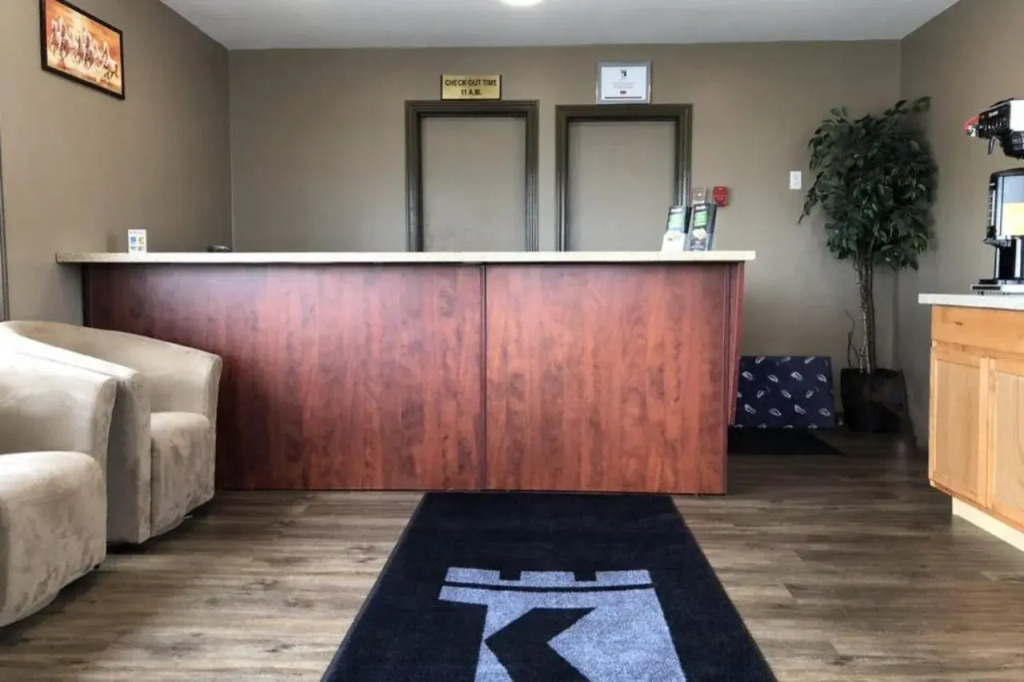 Knights Inn Fort Erie