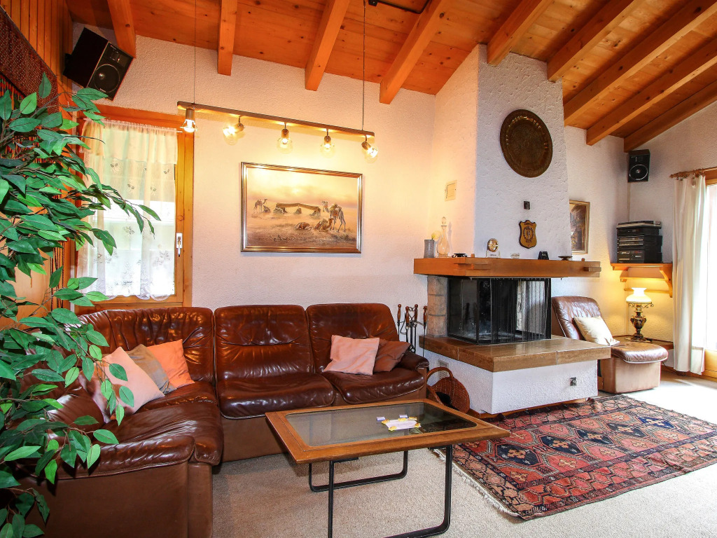Apartment Chalet Blaugletscher by Interhome