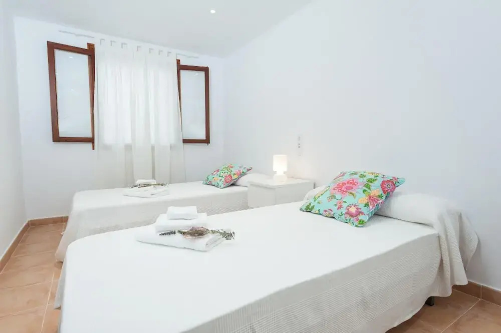Voramar in Alc dia With 3 Bedrooms and 2 Bathrooms