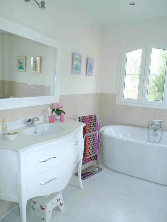 Villa With 4 Bedrooms in Marbella, With Wonderful sea View, Private Po