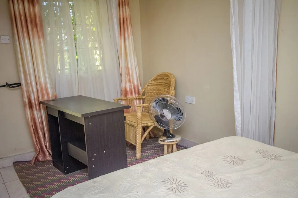 Njovu Park Lodge