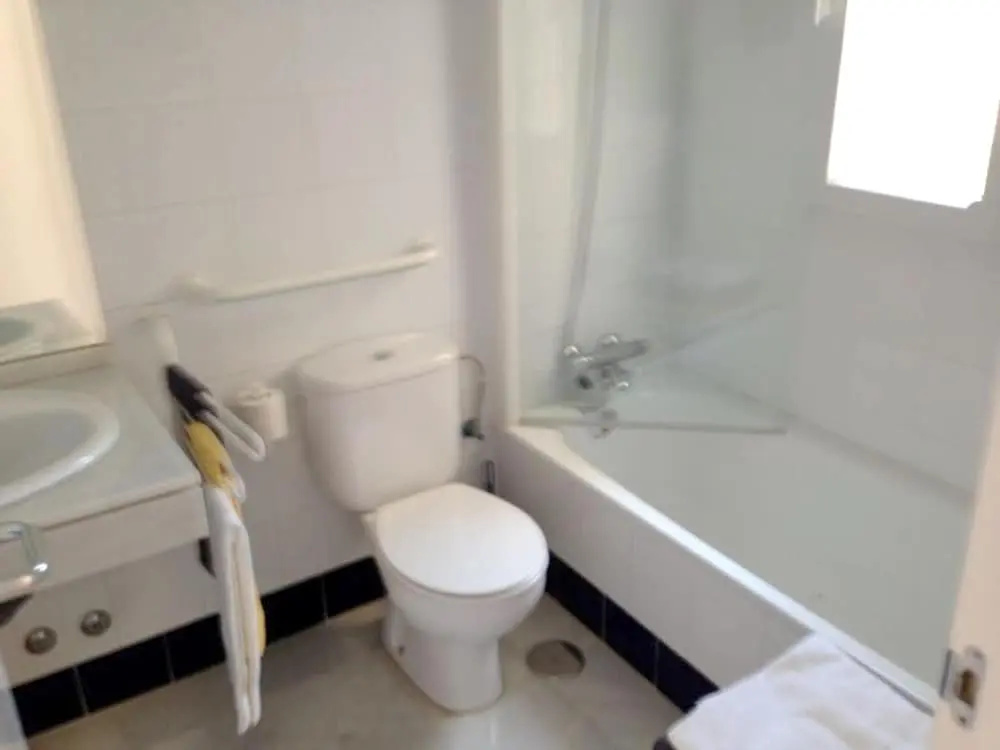 House With 4 Bedrooms in Chiclana de la Frontera, With Wonderful sea V
