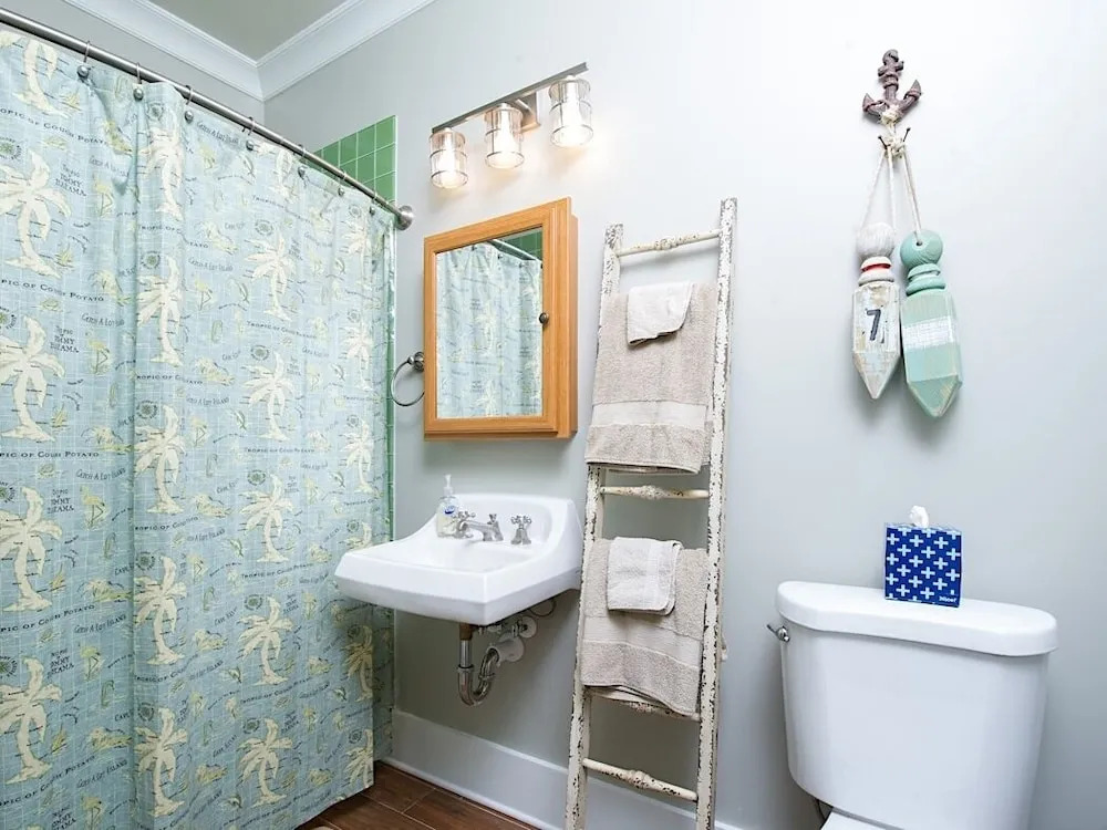 Sip N Sea - 4 Br Home
