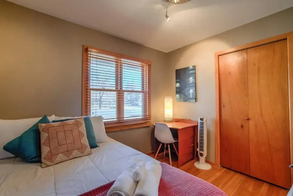 Home Sweet Home 3 Beds Central Springs Locale!