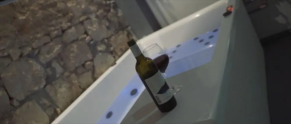 Ostraco Luxury Suite