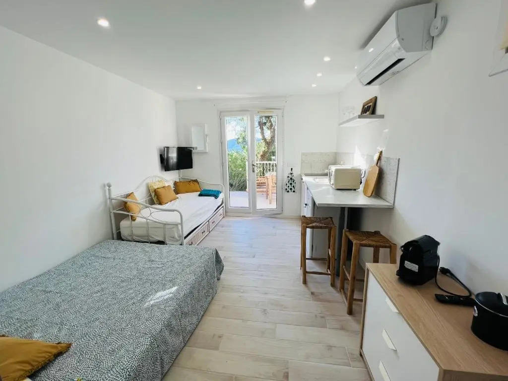 Studio de vacances dans résidence avec piscine