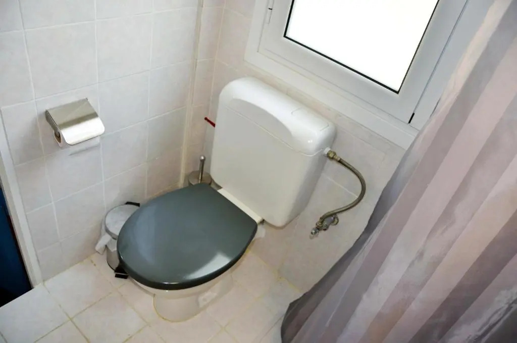 Mia's cozy flat in Ermou, 3 min from "Monastiraki"