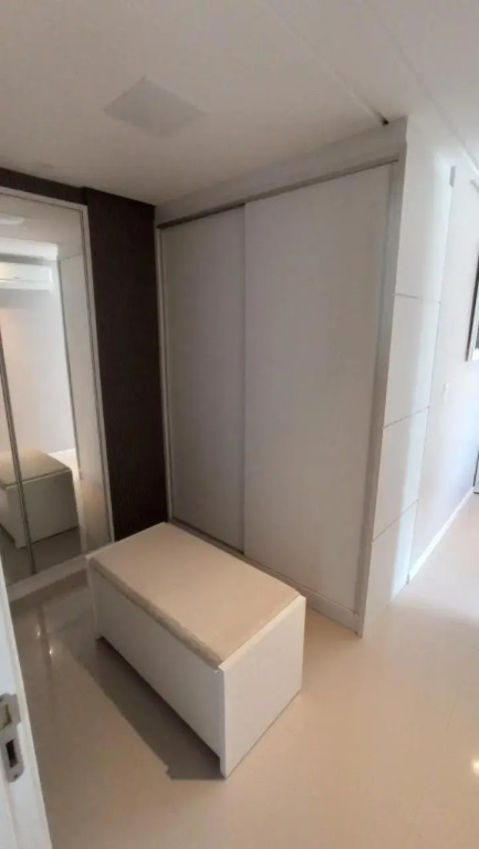 Cardeal 503A - 3 Quartos, 8 Pessoas com Piscina