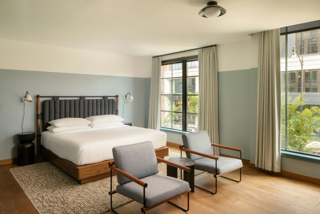 The Junto Hotel