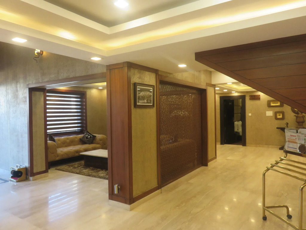 Clarks inn srinagar