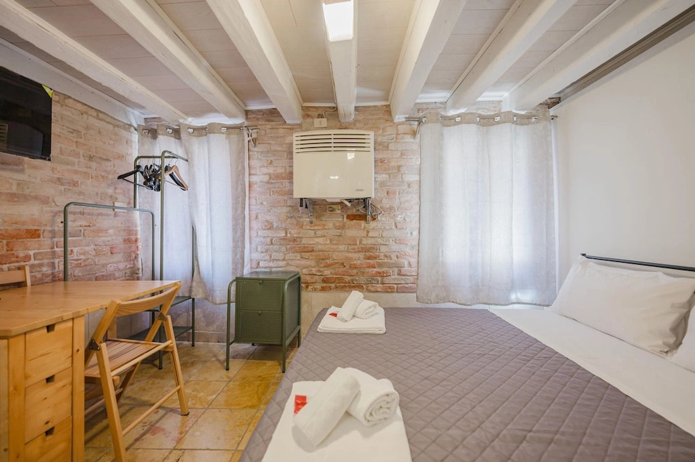 Balastro Design Rooms