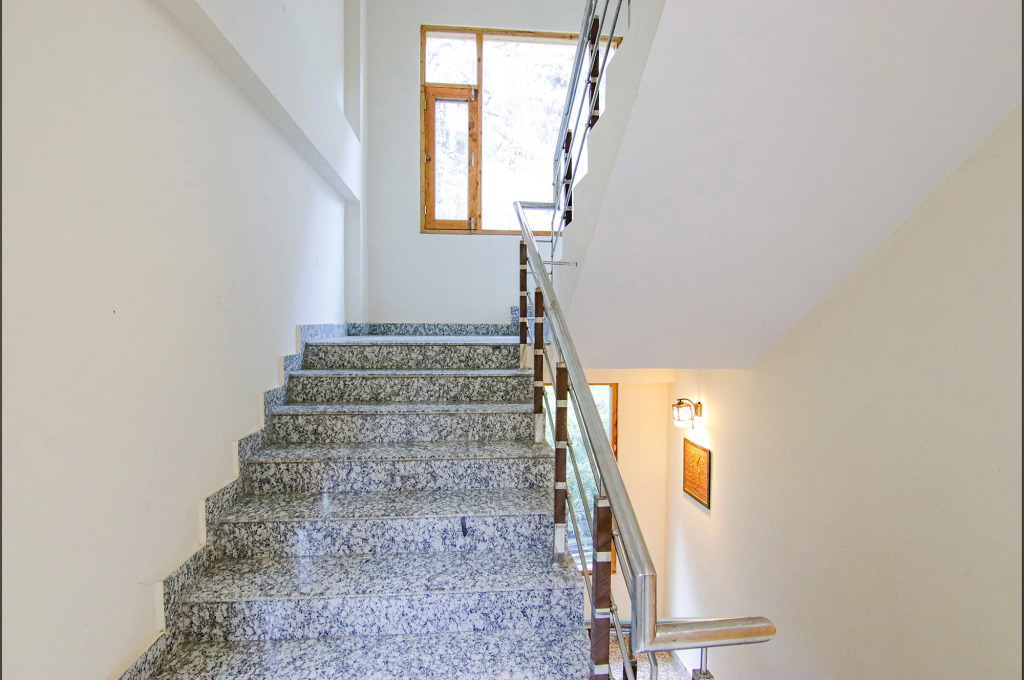 FabHotel Hillside View