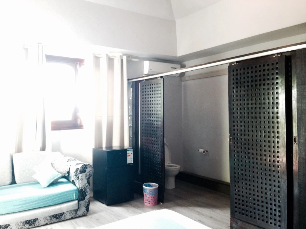 Le Gite du Bonheur Guest House & Car Rental
