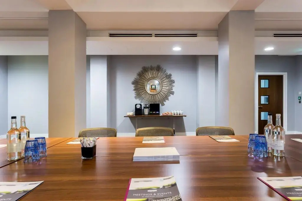 Dolphin House - Serviced Apartment Living In London