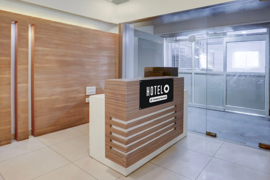 OYO 4477 City Square Hotel