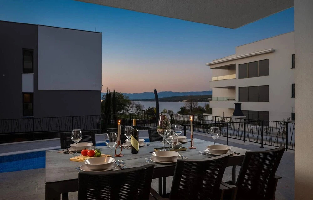 Lovely Apartment In Zidarici