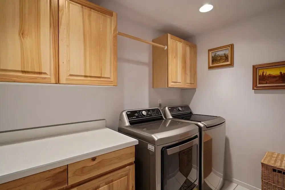 16 Jillian 4 Bedroom Home by RedAwning