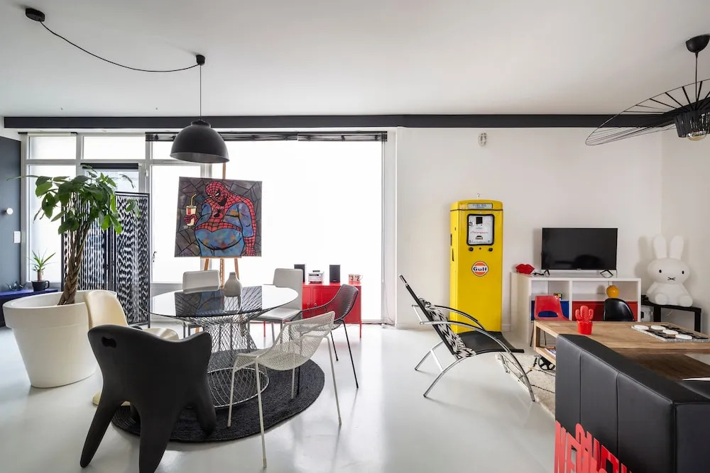 Le 32 - Loft Pop Art - 3 Chambres Avec Parking Privé
