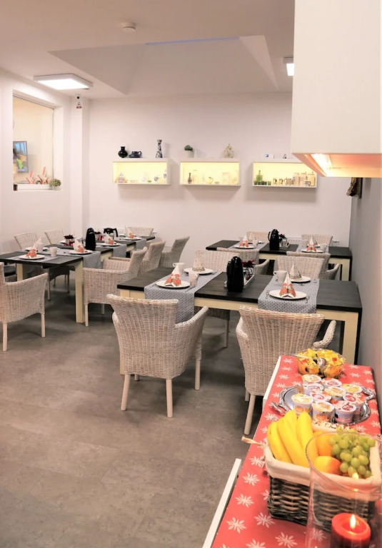 Minsu Hotel
