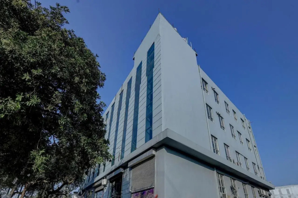 Hotel O Golden King