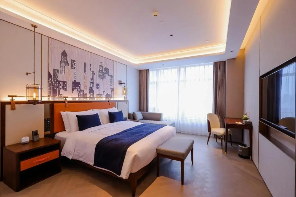 Shanghai Hongqiao Yankuang Tulip Hotel