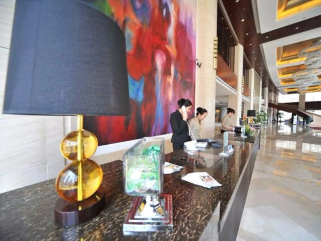 S&N Dalian Hotel