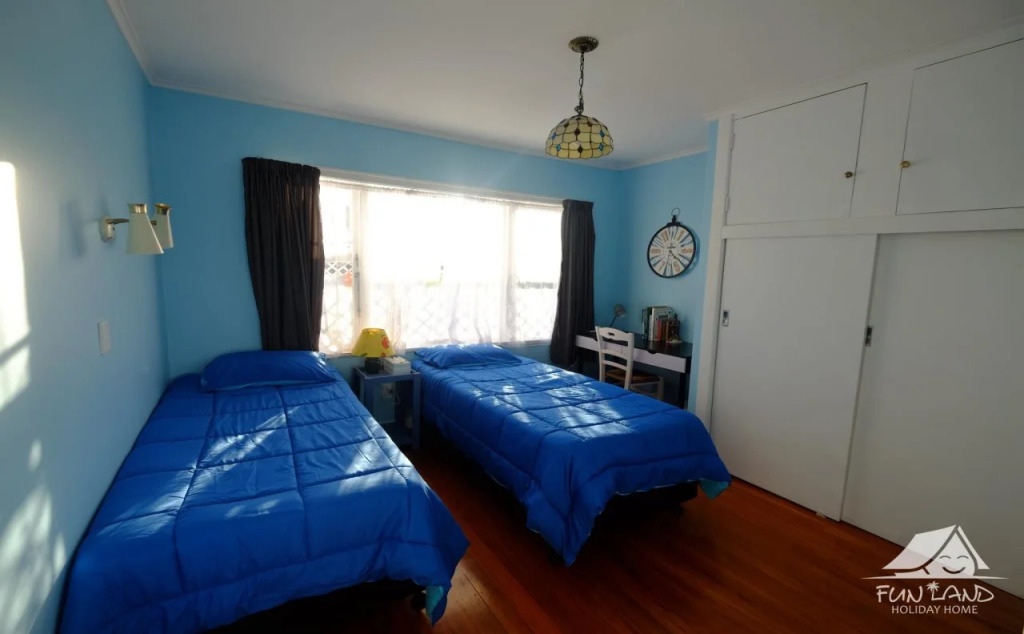 Orewa FunaLand Holiday Home