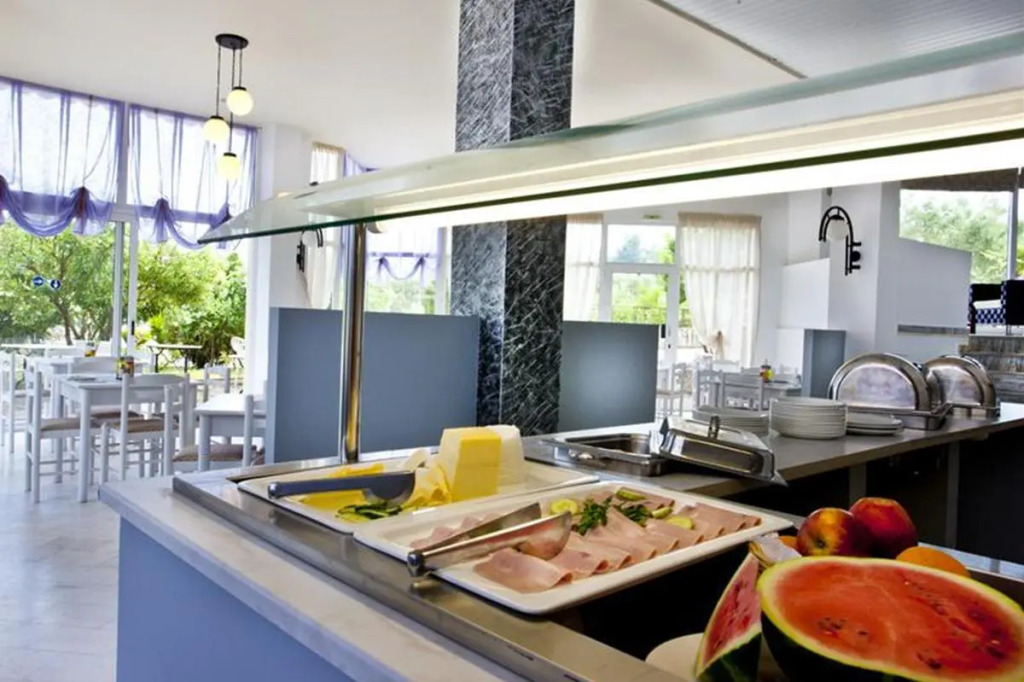Hotel Pashos