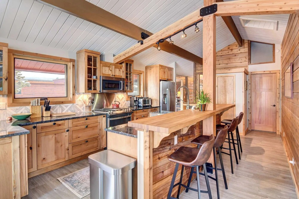 Hot Tub & Mtn Views: Waterfront Grand Lake Cabin