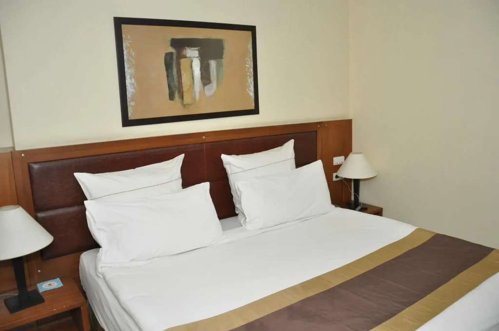 City One Hotel