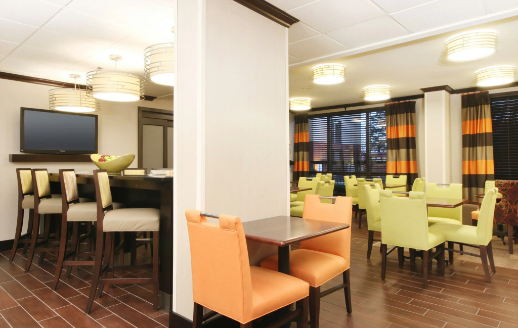 Hampton Inn Overland Park