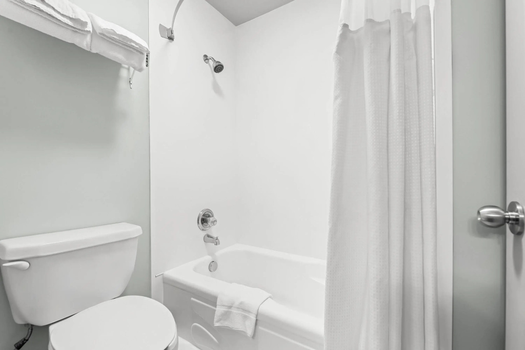 Super 8 by Wyndham Saskatoon Near Saskatoon Airport