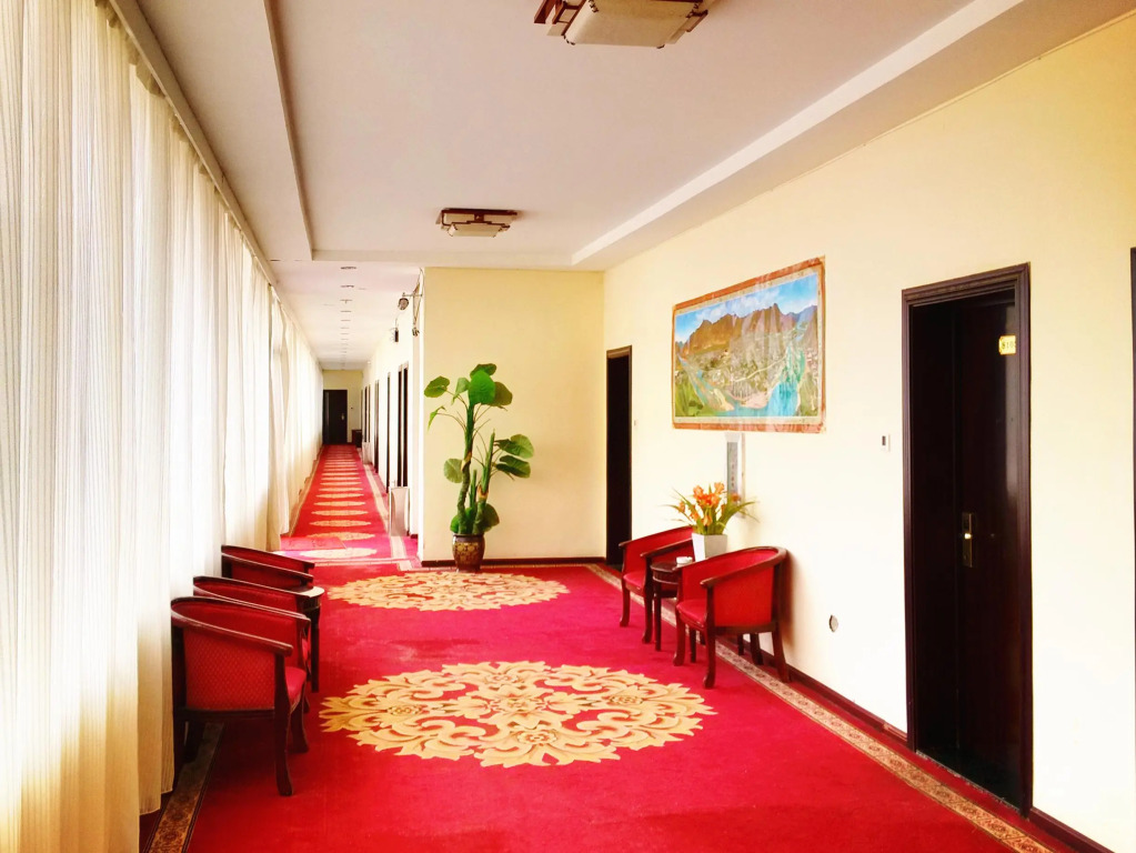 Big blue hostel and backpackers