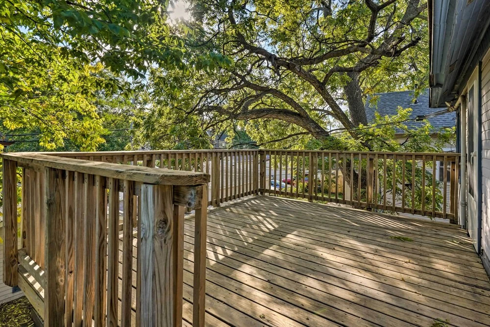 Minneapolis Townhome w/ Loft < 3 Mi to Dtwn!