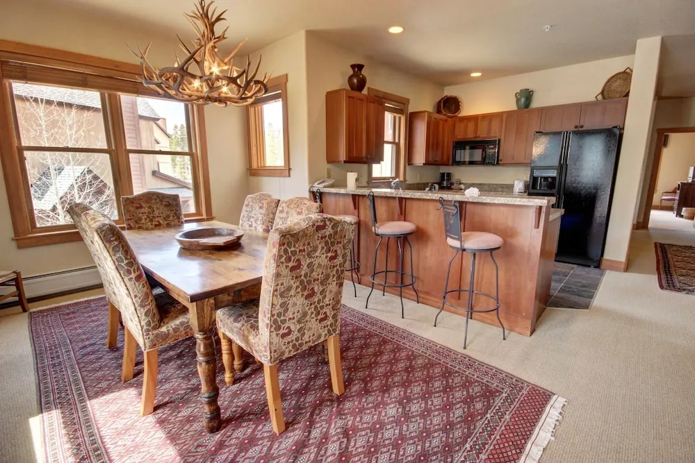 Red Hawk Townhomes 2330