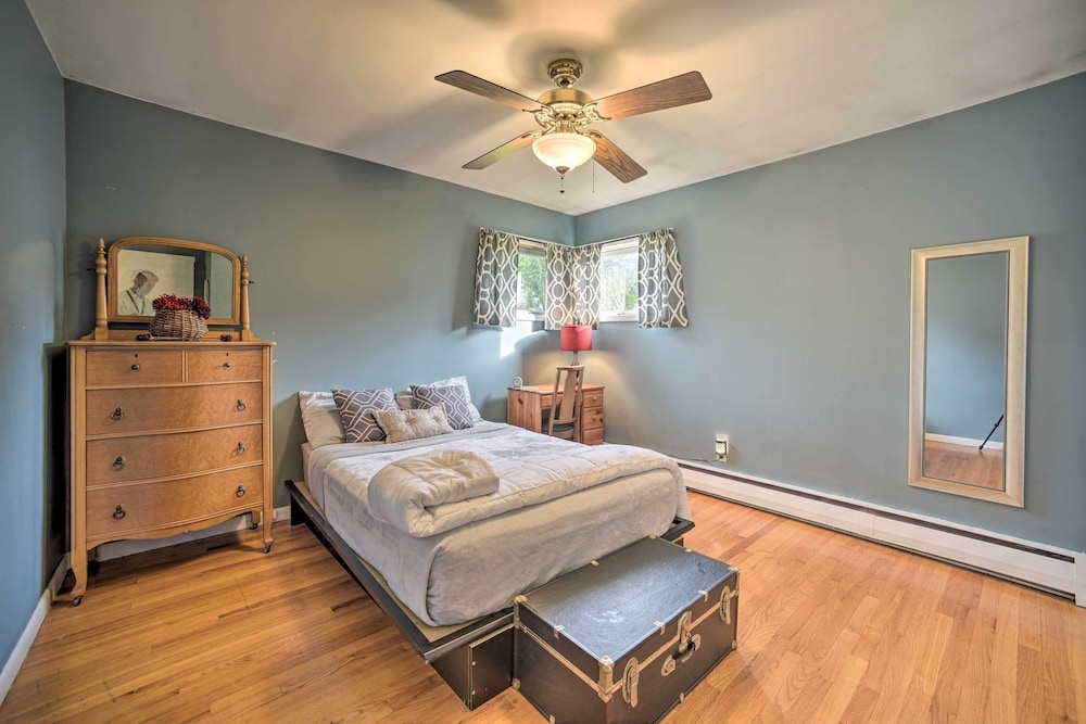 Albany Home w/ Fenced Yard & Patio - Pets Welcome!