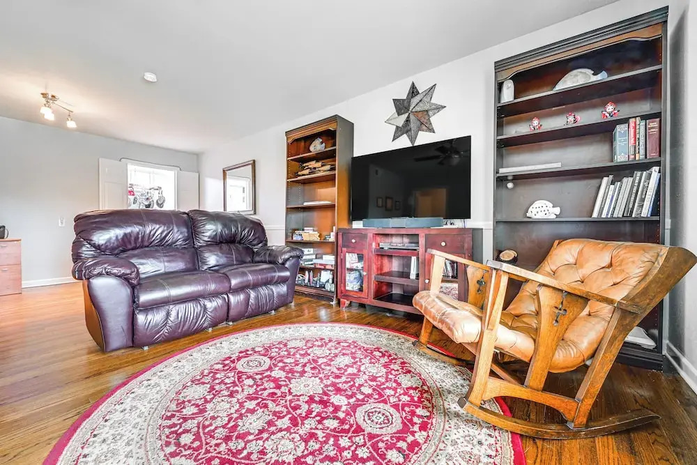 9 Mi to Dtwn: Fort Worth Home w/ Patio & Yard