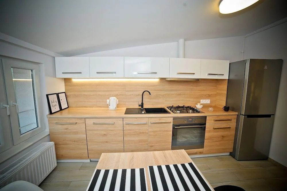 Sisters Lodge Hostel