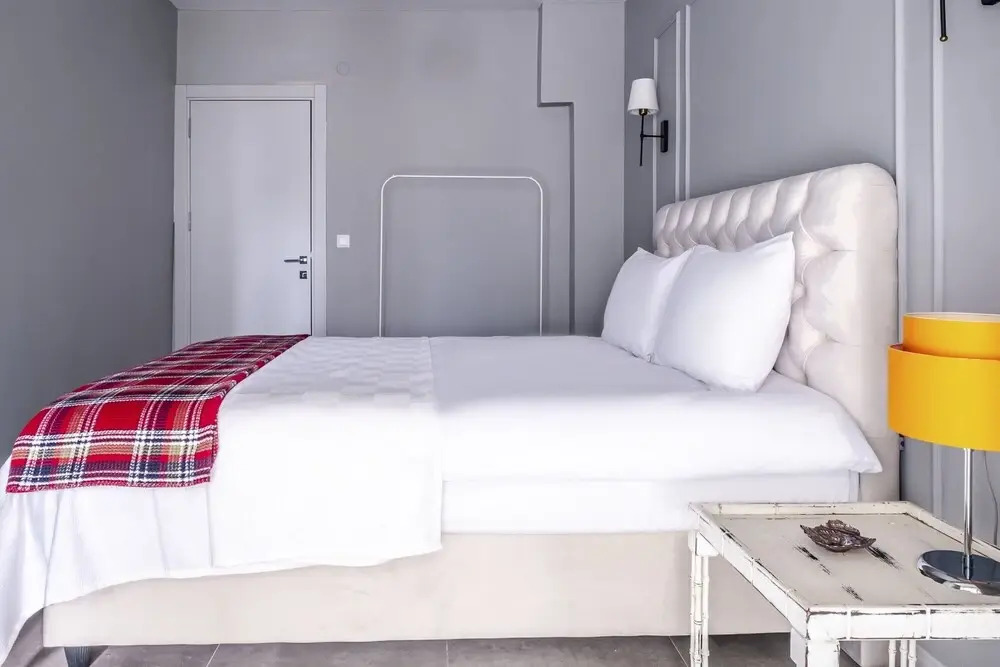 Vibrant Flat next to Bostanci Marmaray Station