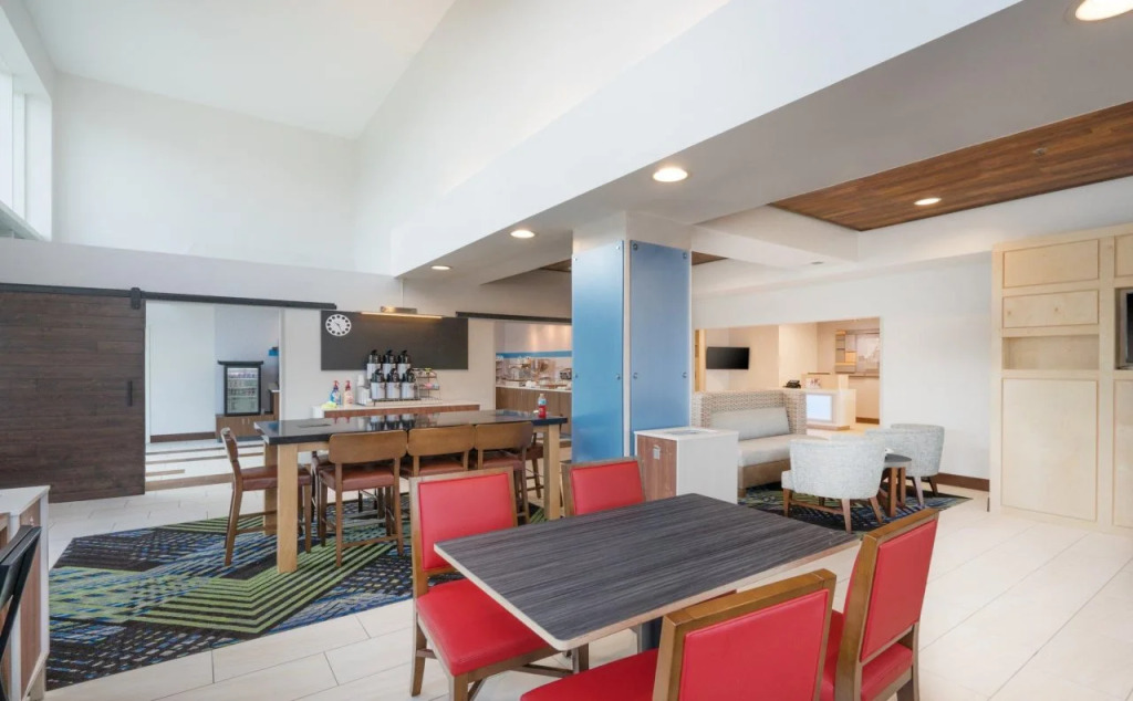 Holiday Inn Express Hotel & Suites Frankfort by IHG
