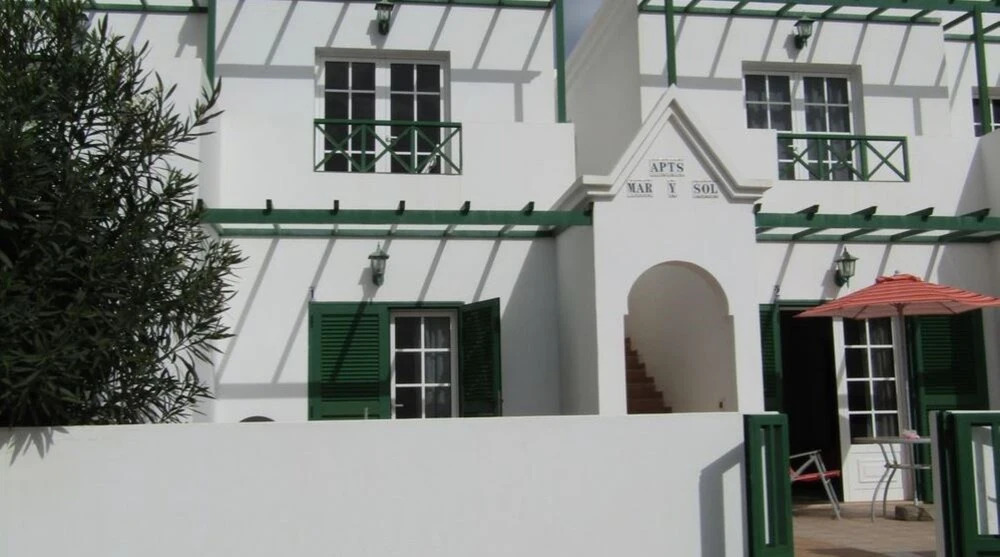 MarySol 6 terrace with sea views, close to the sea
