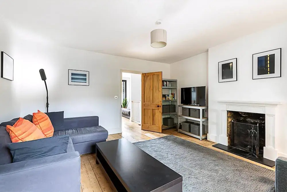 Stylish Chiswick Apartment With a Private Terrace