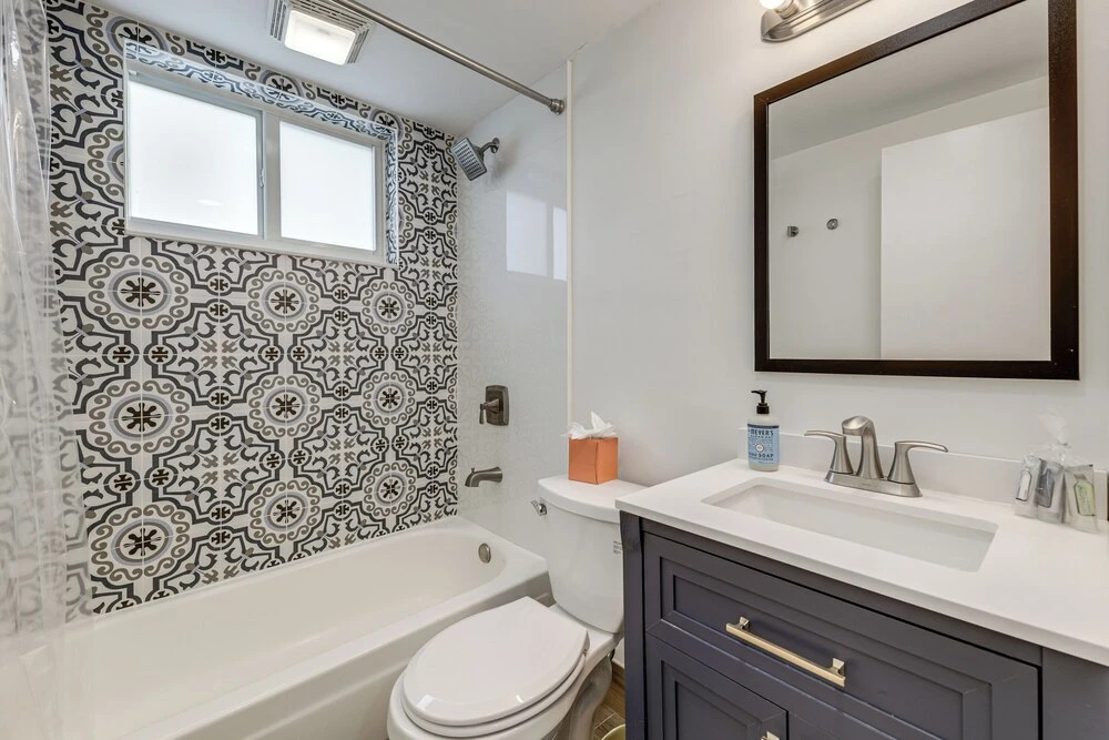 Pool Access, 1 Mi to Pier! Pompano Beach Condo