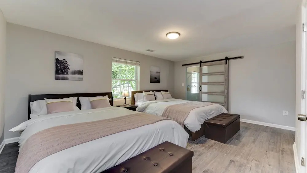 Stylish 3BR 3BA Colonial House by Cozysuites